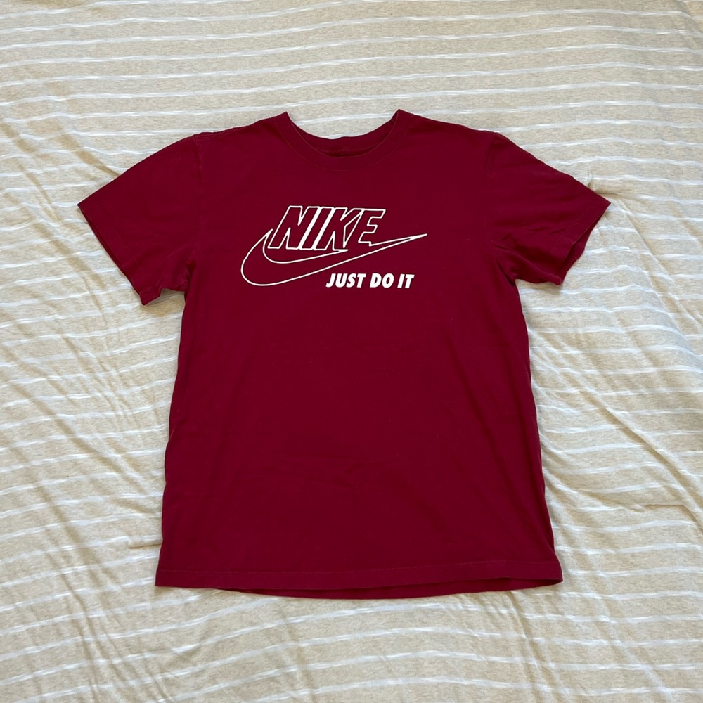 Nike tee shirt